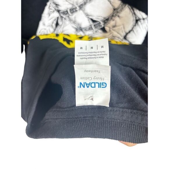 In the heat of violence graphic tee shirt size medium - Picture 5 of 10